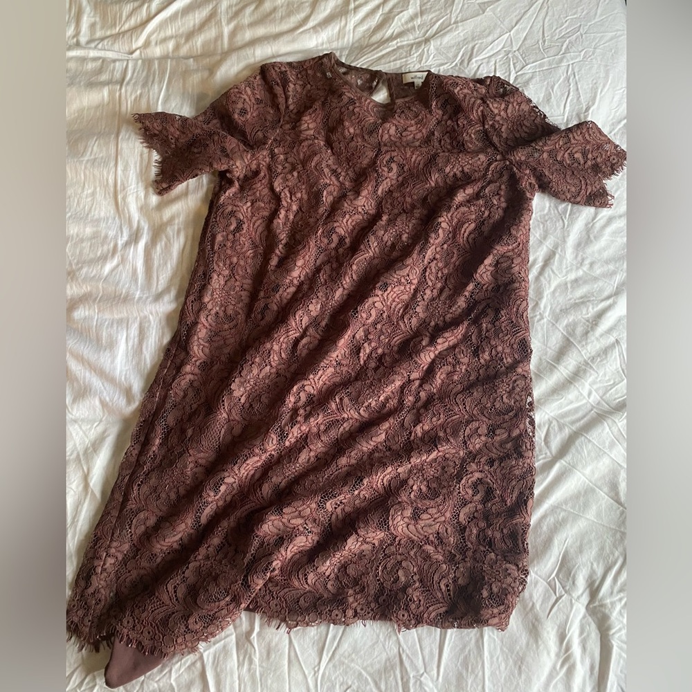 Aritzia lace dress, size 6, pink mauve